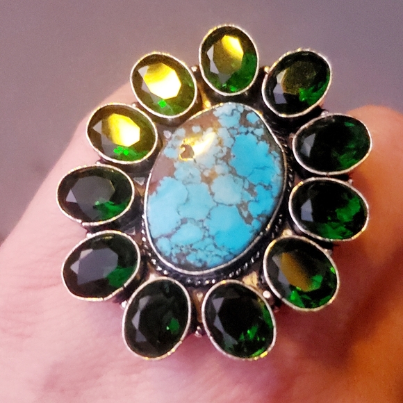 New Tibetan Turquoise and Chrome Diopside 925 Silver Statement Ring. - Picture 2 of 12